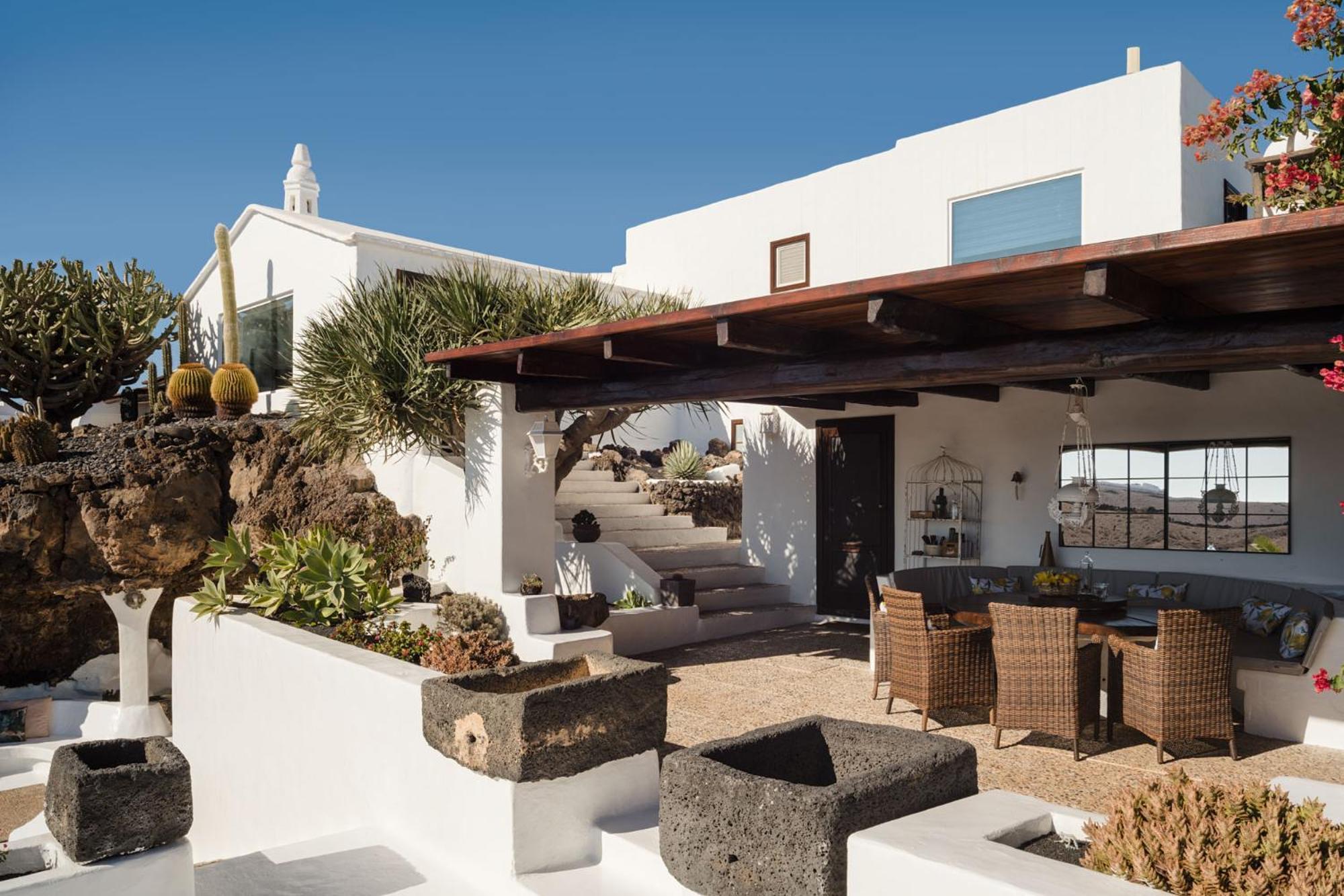 Pergolas Rural Apartment Tias